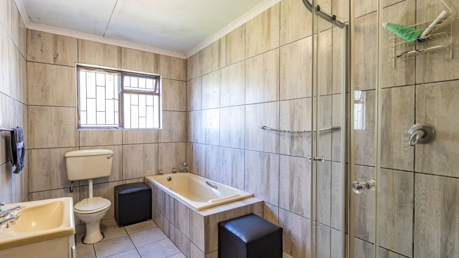 4 Bedroom Property for Sale in Vredenburg Western Cape